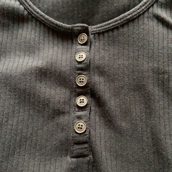 Hollister bodysuit - Picture 3 of 5